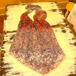 NWOT VS Floral Chemise
